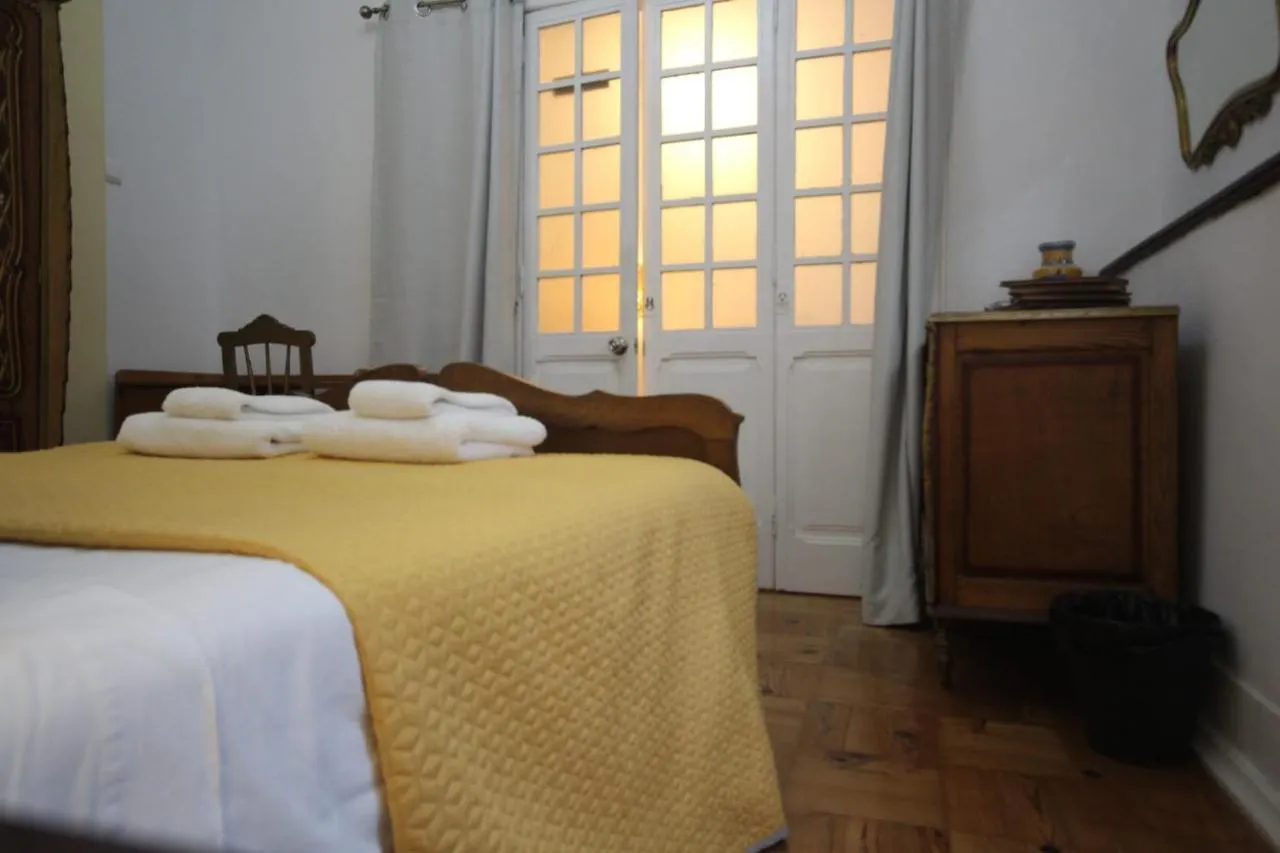 Antique M1 R1 - Amazing Double Room With Shared Bathroom In Marques Pombal Lisboa